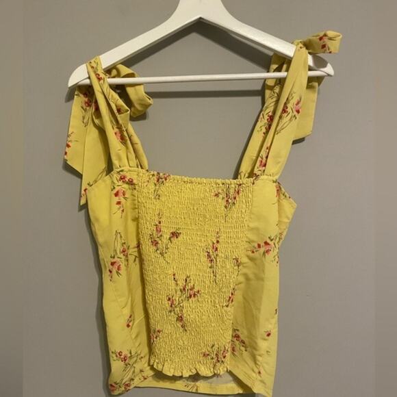 Line and Dot Yellow floral‎ top size large - Picture 7 of 7